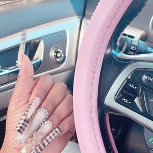 Meet your Posher, Ami